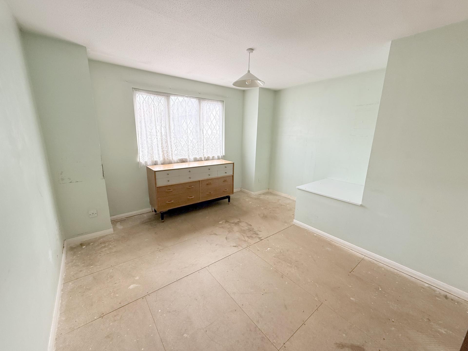 Vincenzo Close, Welham Green, AL9