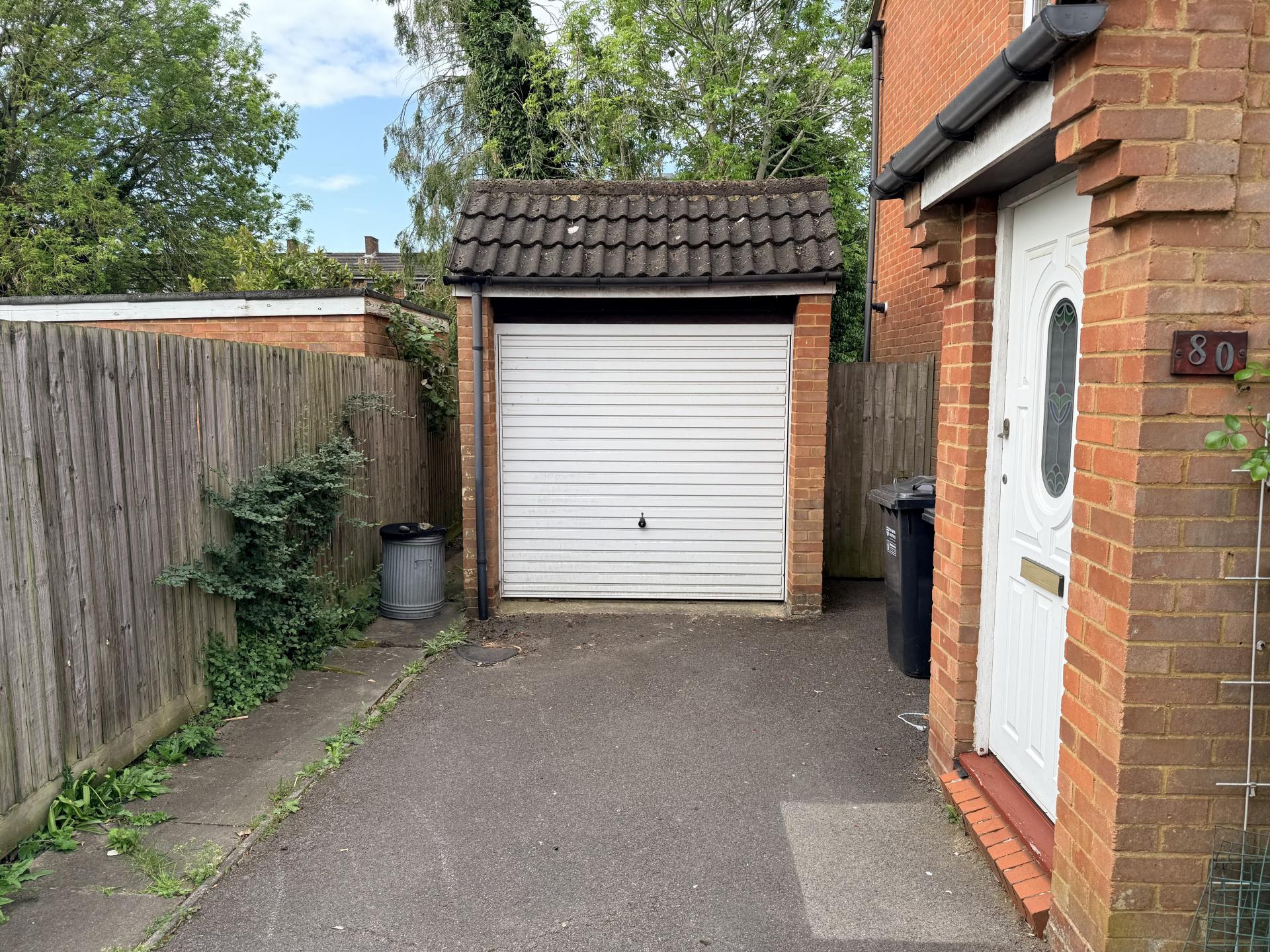 Vincenzo Close, Welham Green, AL9