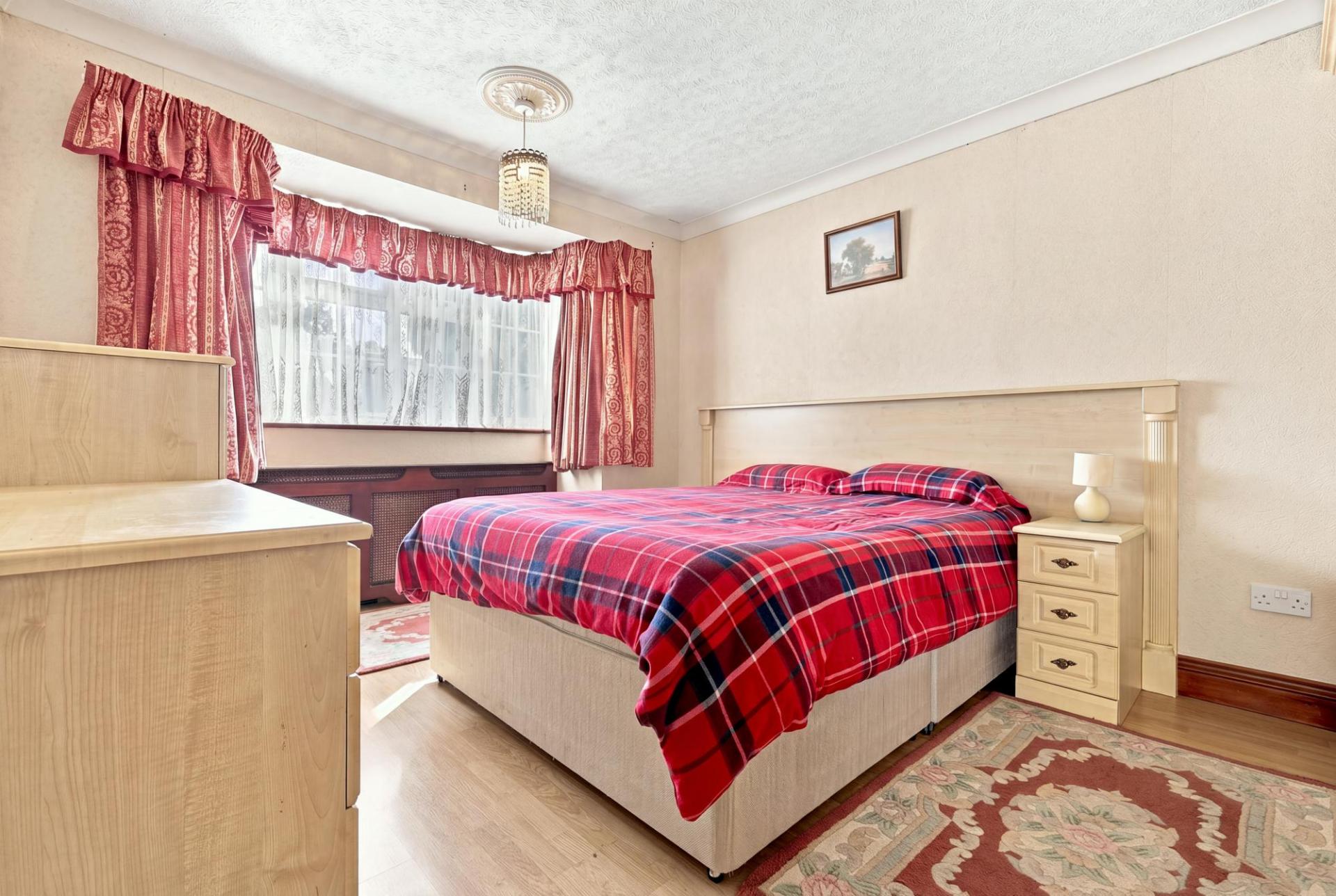 Sunnybank Road, Potters Bar, EN6