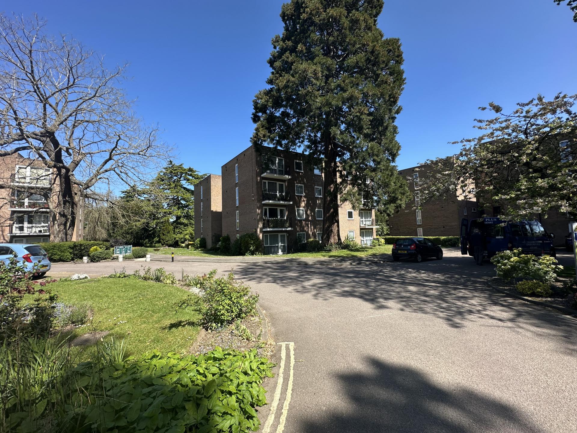 Hawkshead Road, Potters Bar