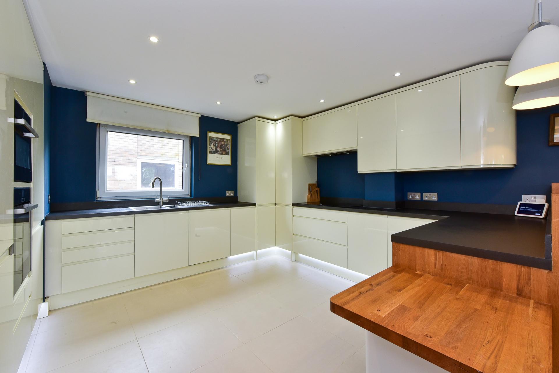 Hawkshead Road, Potters Bar