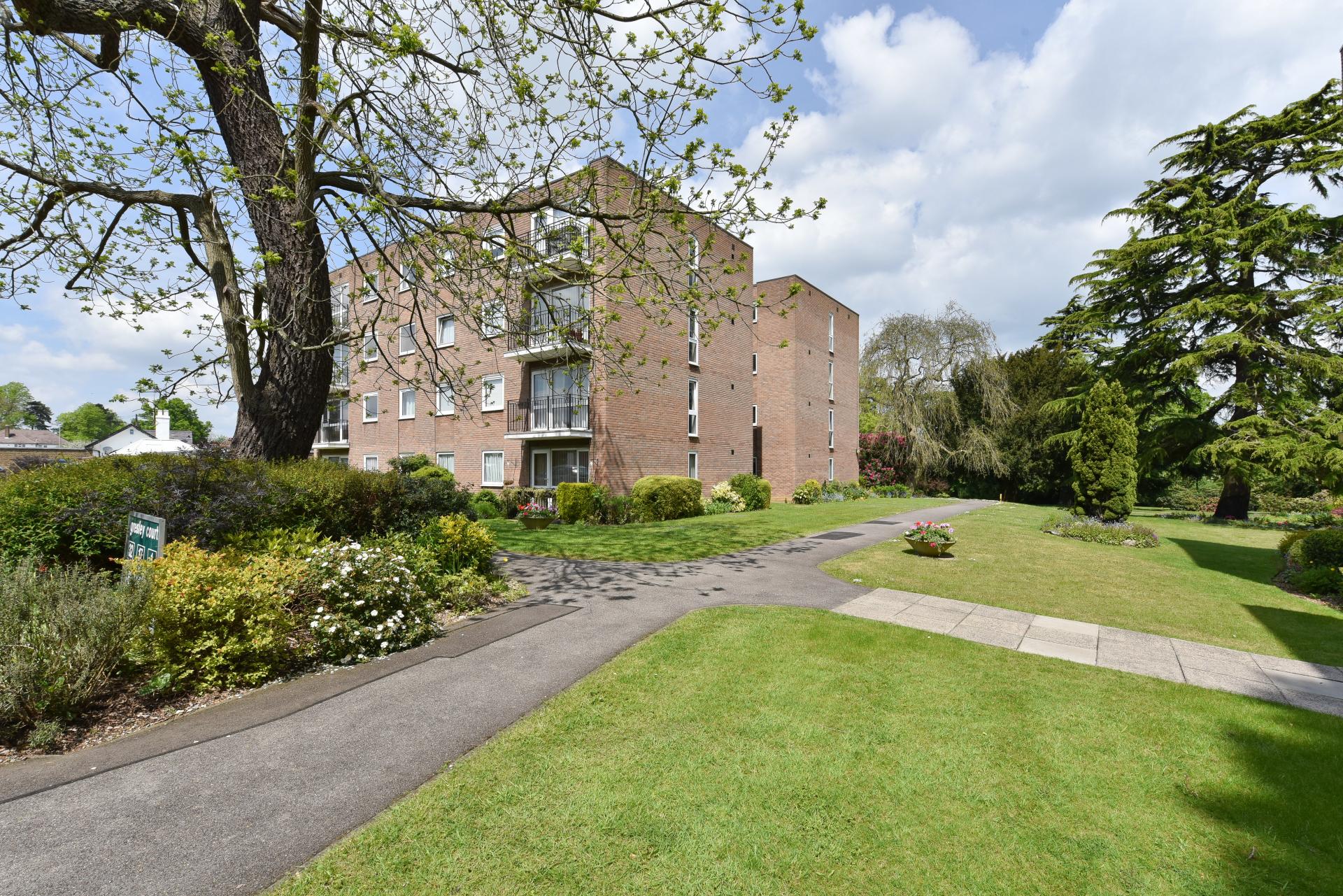 Hawkshead Road, Potters Bar