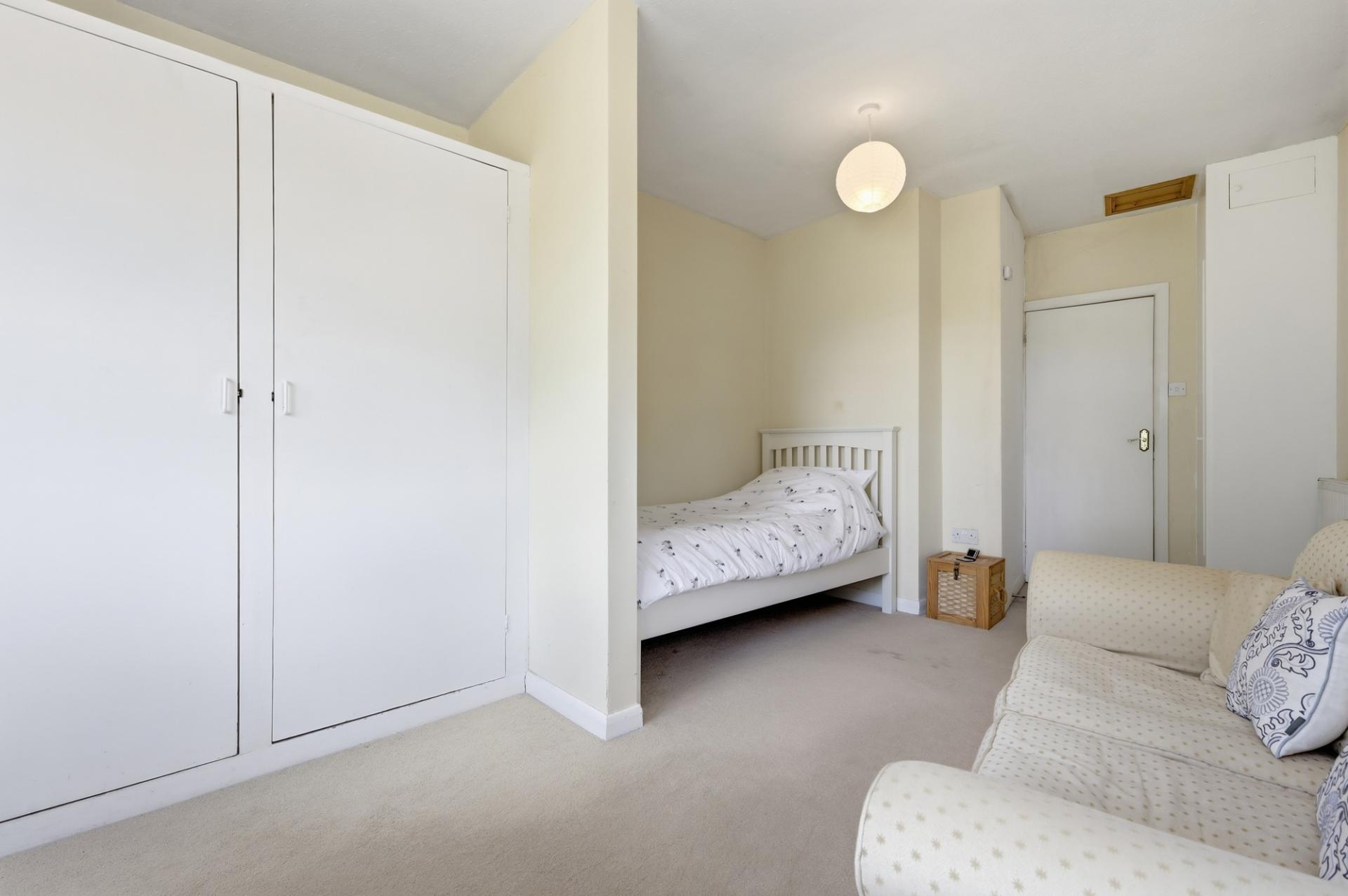 Oakroyd Avenue, Potters Bar, EN6