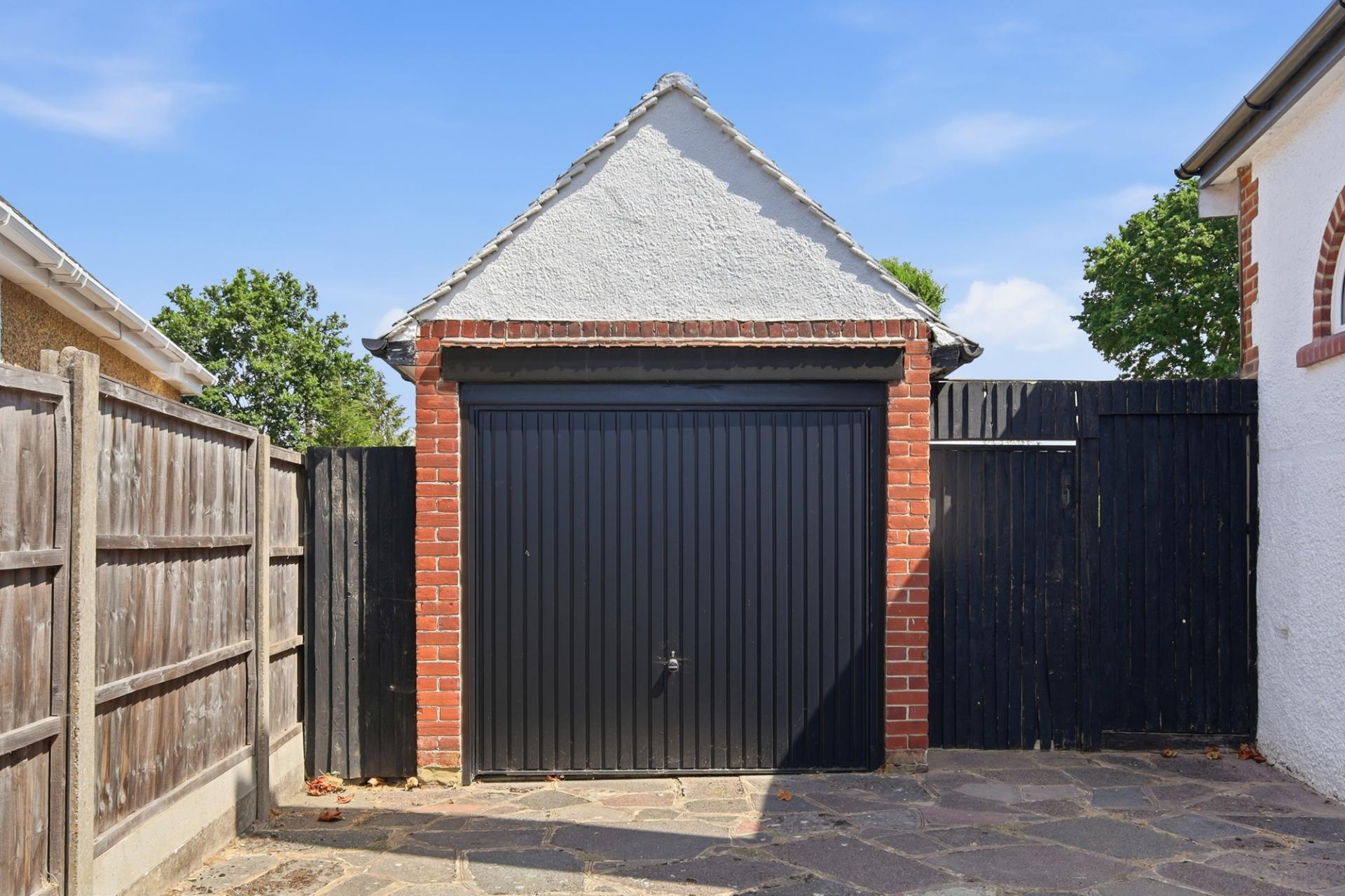 Oakroyd Avenue, Potters Bar, EN6