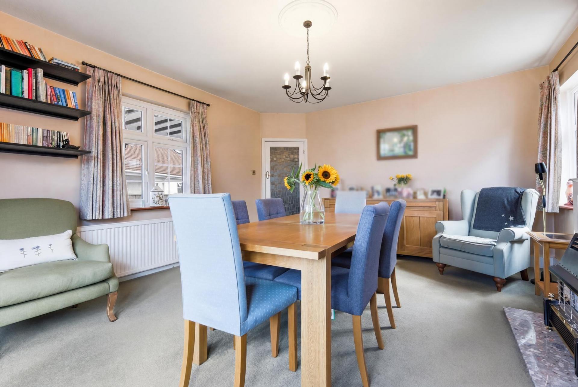 Oakroyd Avenue, Potters Bar, EN6
