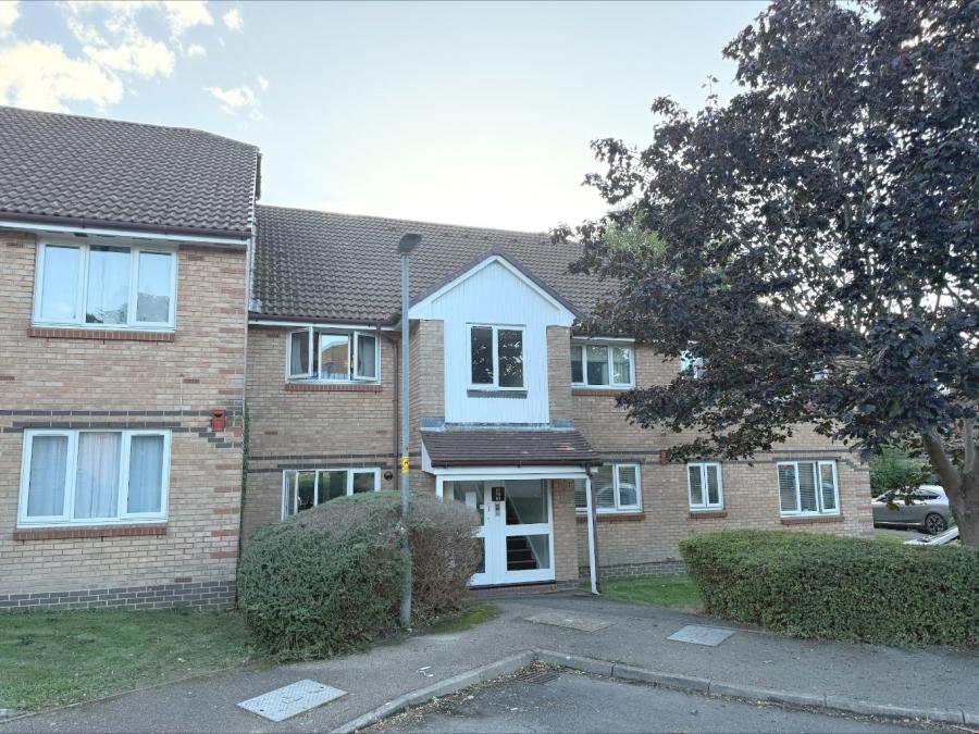 Bornedene, Potters Bar, Hertfordshire, EN6 3EN