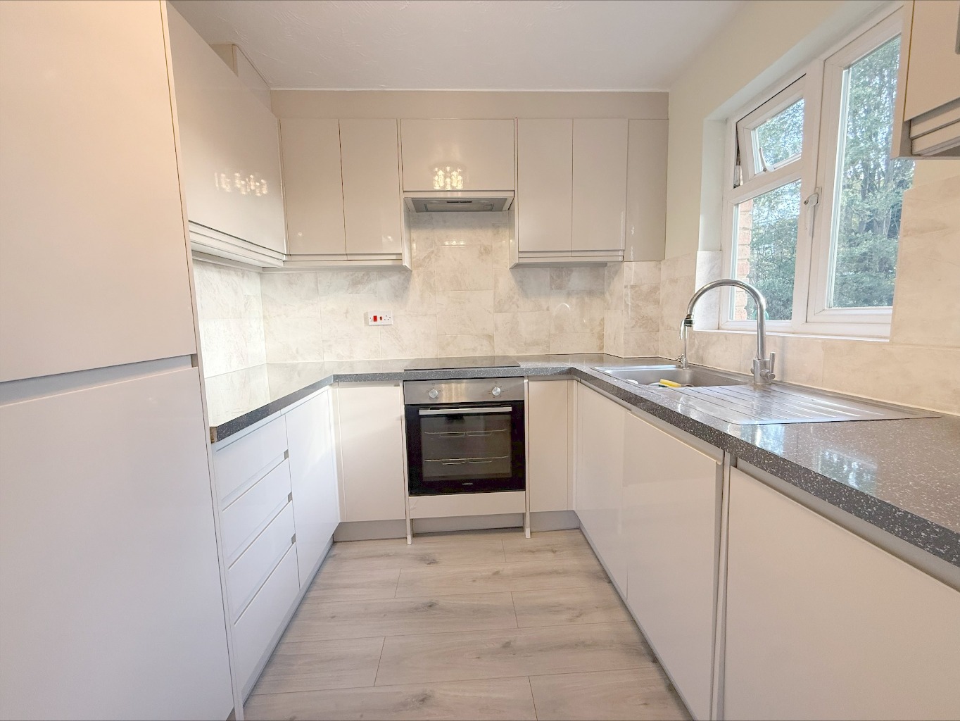 Bornedene, Potters Bar, Hertfordshire, EN6 3EN
