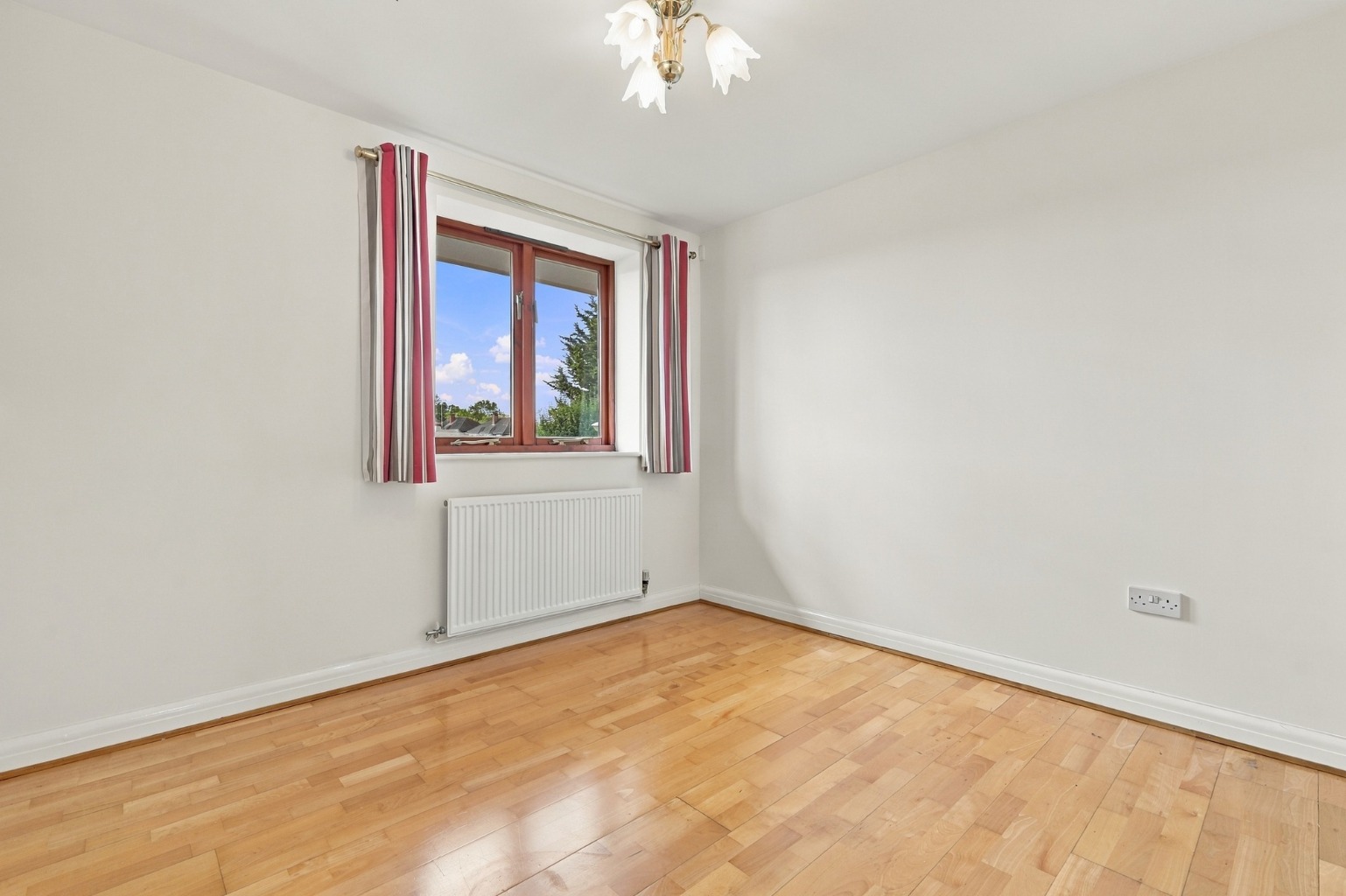 Weston Close, Potters Bar, Hertfordshire, EN6 2BQ