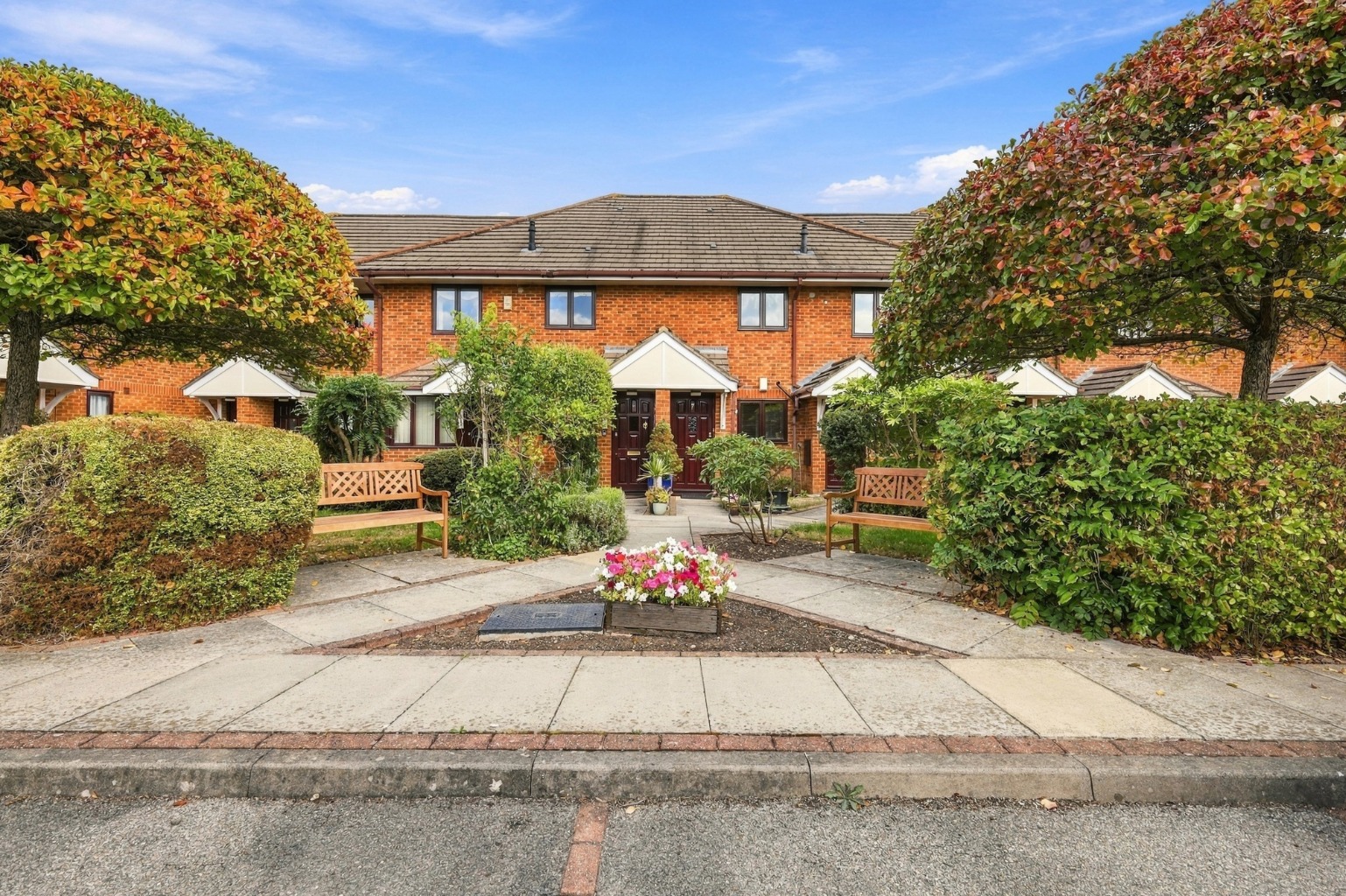 Weston Close, Potters Bar, Hertfordshire, EN6 2BQ