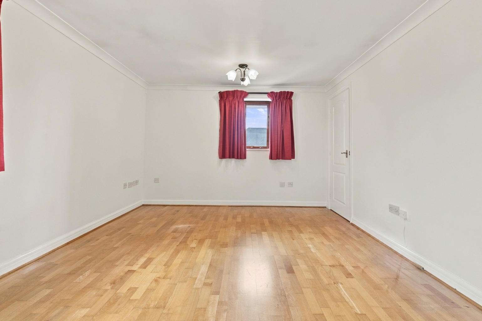 Weston Close, Potters Bar, Hertfordshire, EN6 2BQ