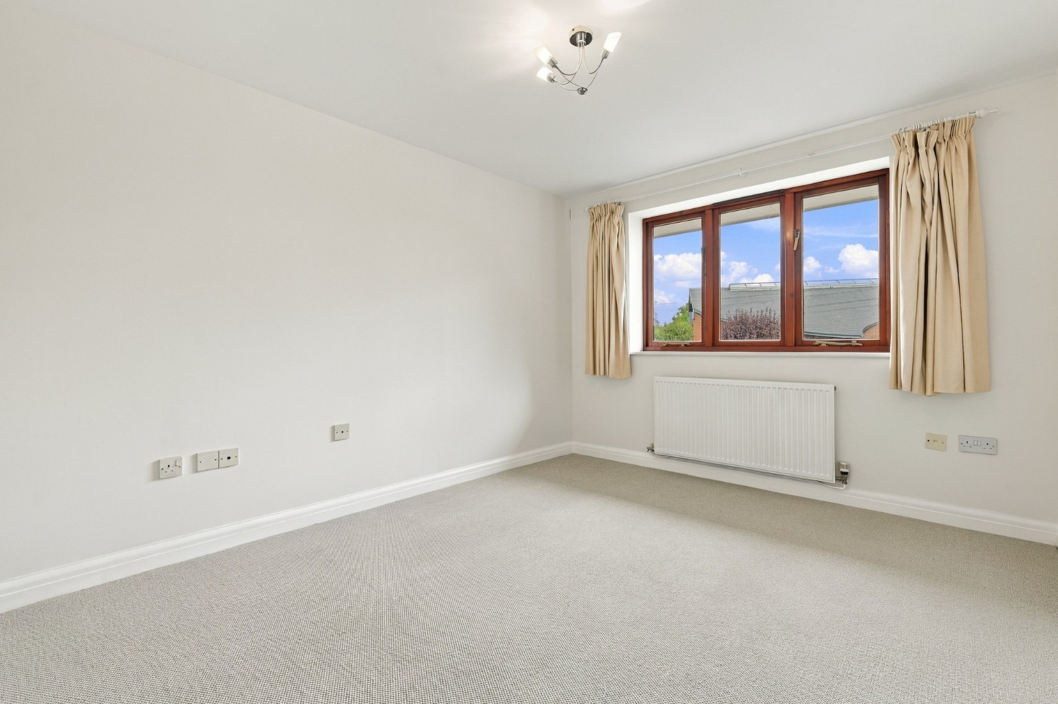 Weston Close, Potters Bar, Hertfordshire, EN6 2BQ