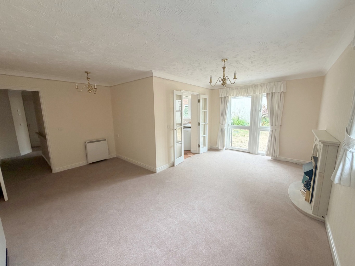 Potters Court, Darkes Lane, Potters Bar, Hertfordshire, EN6 2HS