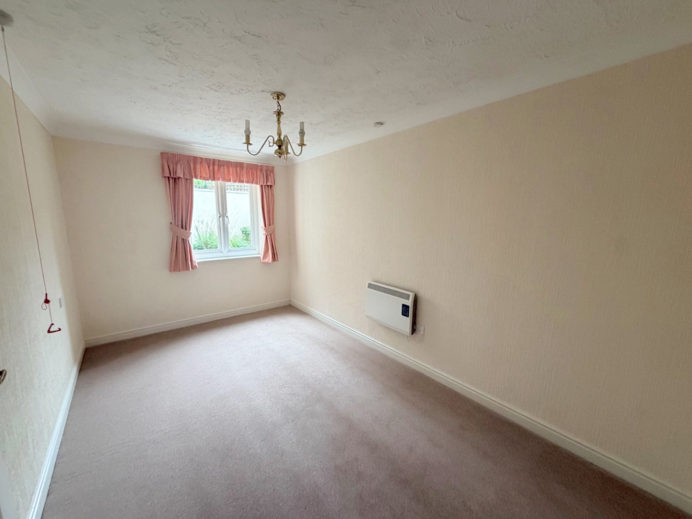 Potters Court, Darkes Lane, Potters Bar, Hertfordshire, EN6 2HS