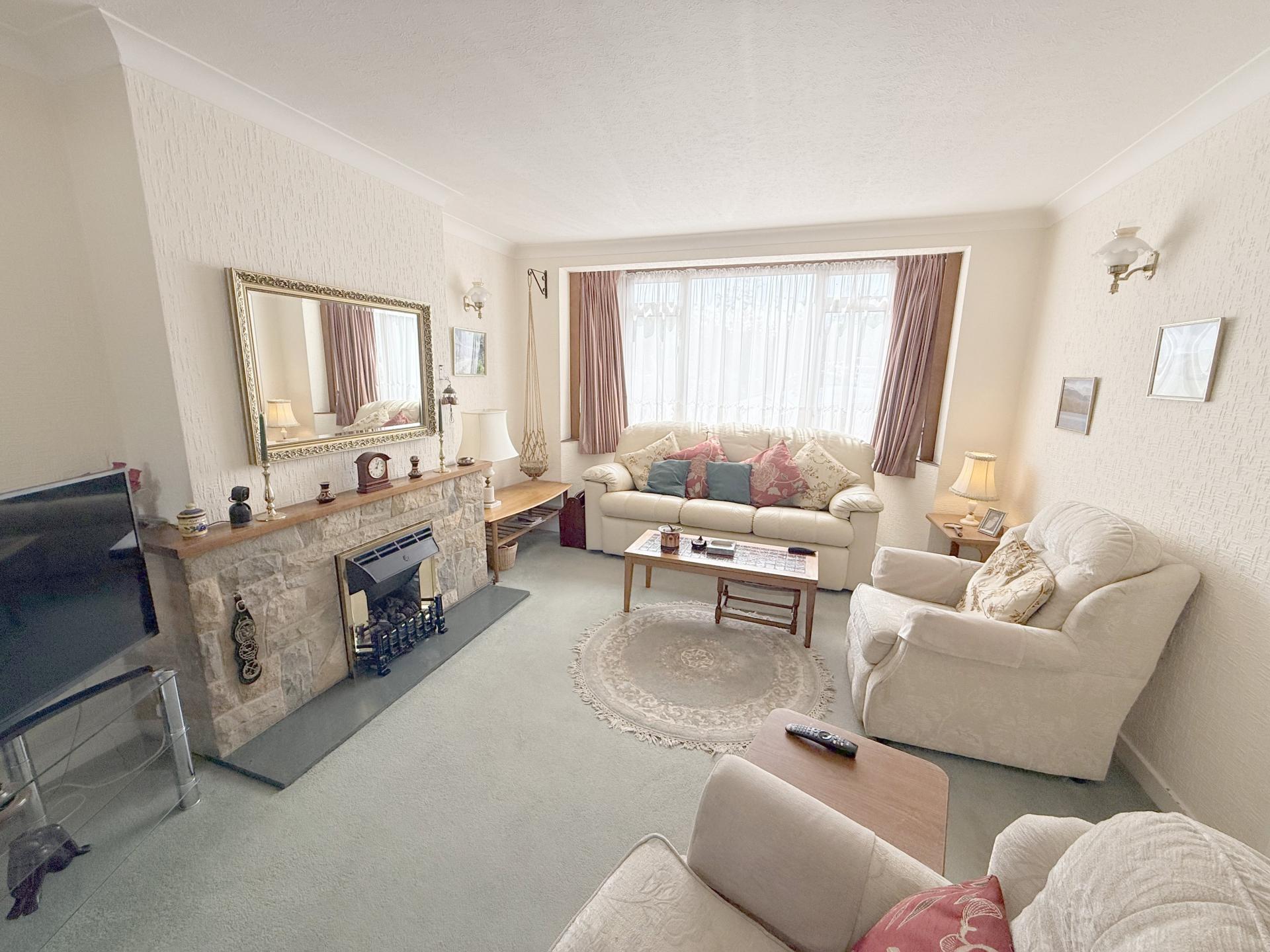 Wroxham Gardens, Potters Bar