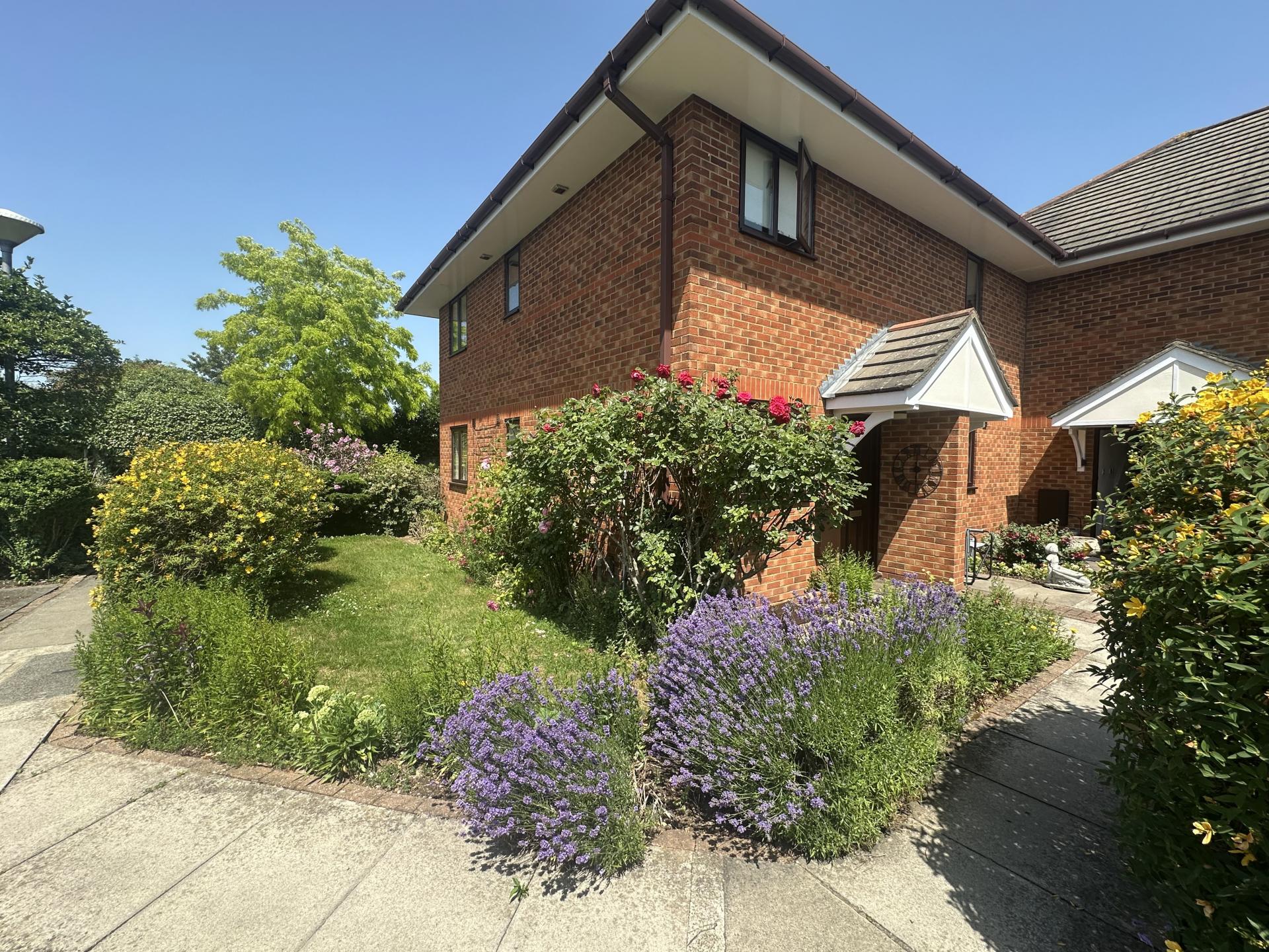Weston Close, Potters Bar