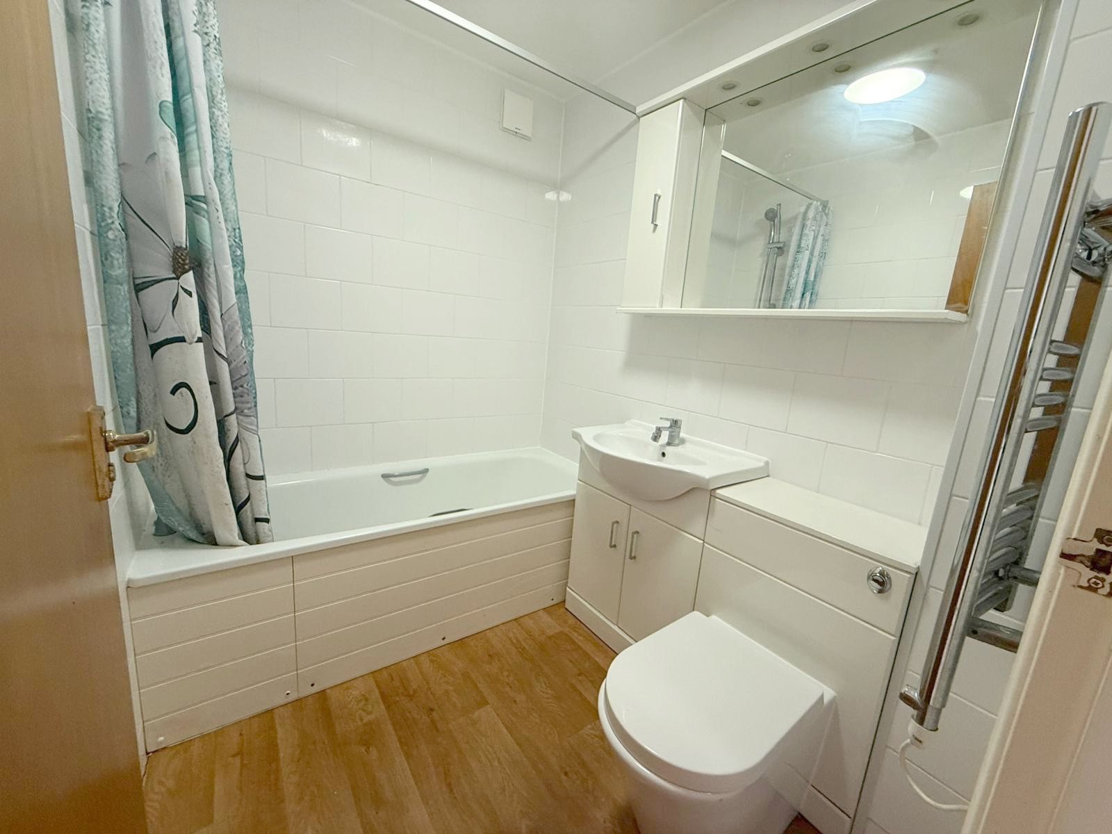 Bornedene, Potters Bar
