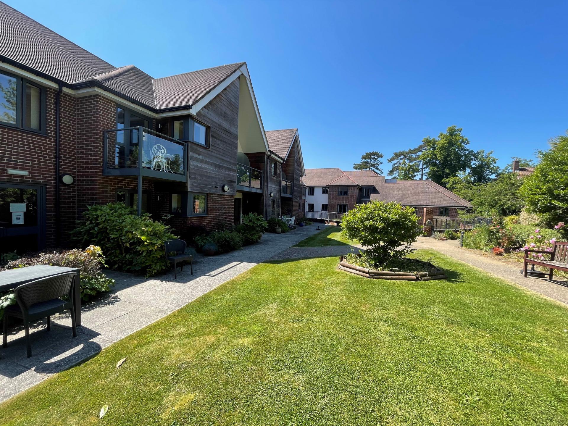 Mandeville Court, Darkes Lane, Potters Bar