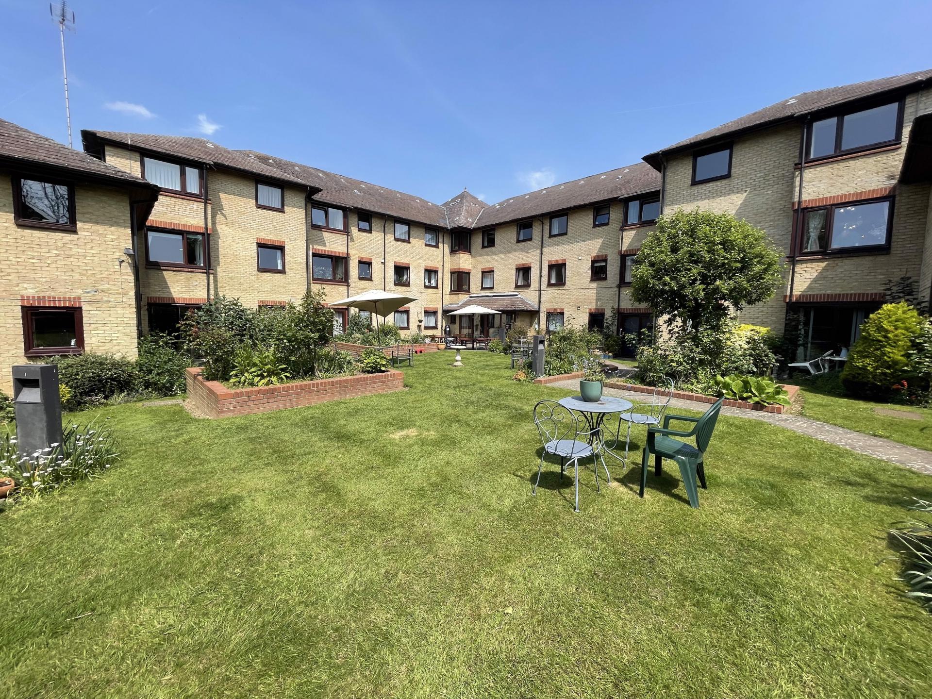 Hertford Mews, Billy Lows Lane, Potters Bar