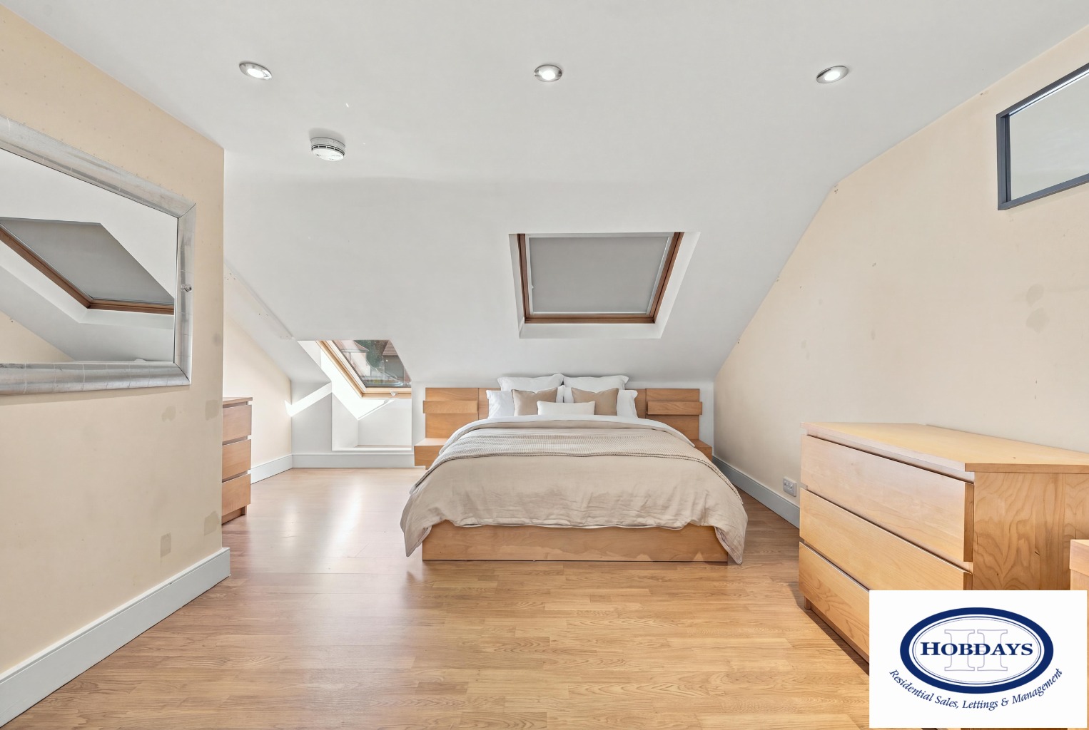 Hatfield Road, Potters Bar, Hertfordshire, EN6 1HT