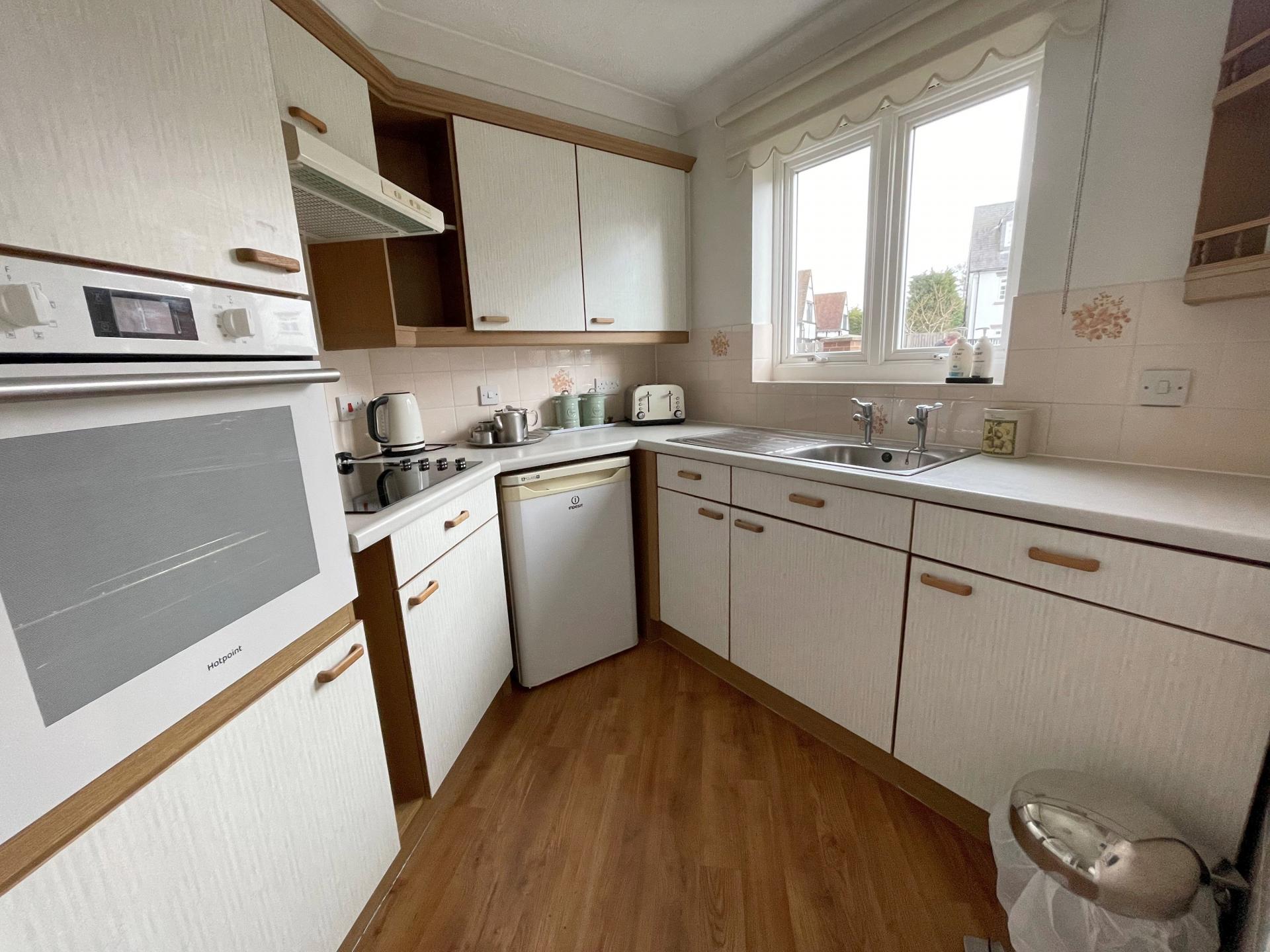 Hudsons Court, Darkes Lane, Potters Bar, Hertfordshire, EN6 1DH