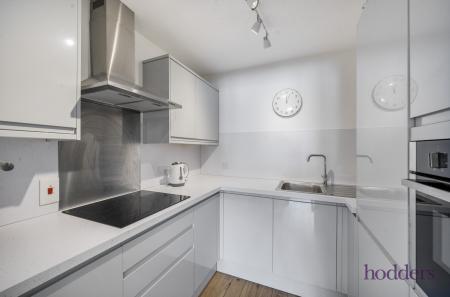 b838d538-0c40-425...