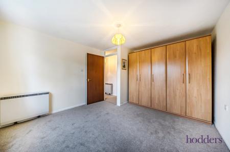 8cbf84c8-81fb-481...