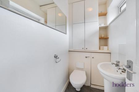 04333a0c-b989-427...