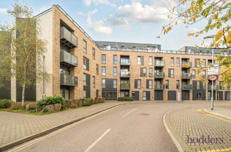 8f3fecdf-f0b7-427...