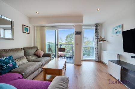 8958760e-8244-490...