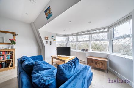 76115dc8-0f24-4a6...