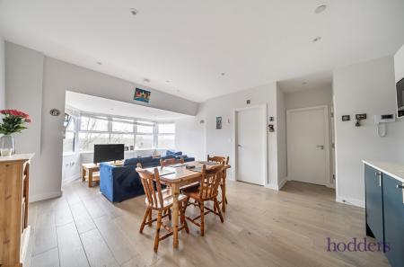 115c80b5-17dc-49e...