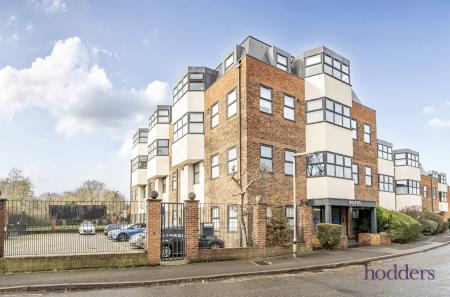 fb77ac10-1c81-48c...