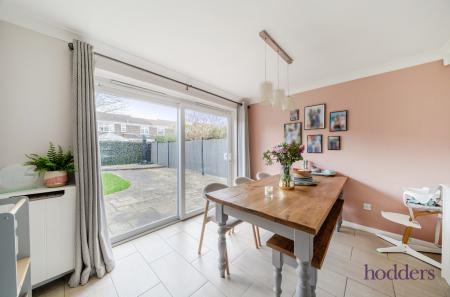 585975f9-ba21-4db...