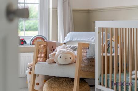 b4fdd65f-f609-4a6...