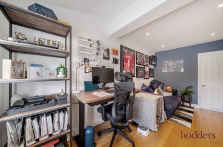 ea25c7ae-e15e-4c9...