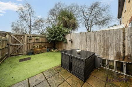 79bea24d-27fb-439...