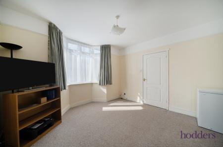 01a577c9-ebd9-438...