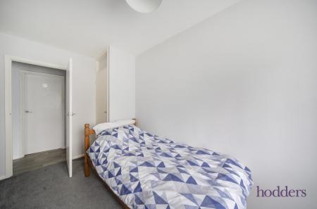 c035c75f-4c21-459...