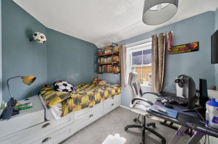 9e46128b-ec71-468...