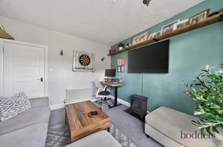 0efb25ff-b8c5-4e7...