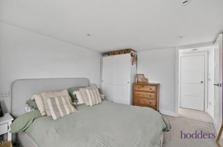 34b2aa77-c951-4ad...