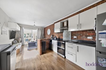 b571689a-de58-45d...