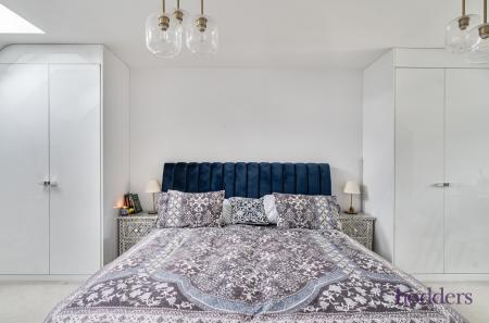 8c8f9b23-4c7f-4ba...