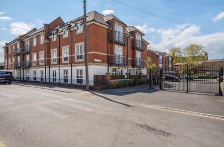 17-681e41fecc4e1-...