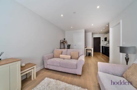 d8d2f052-d40d-401...