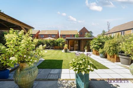 6a1103a5-3f49-4dc...