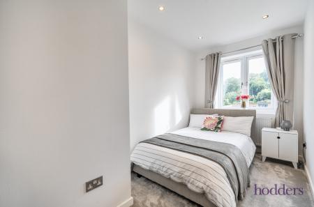 9e8c7eb4-33b3-423...