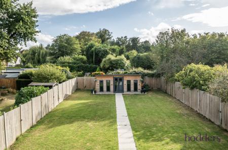 e051a6e1-6c37-4b6...