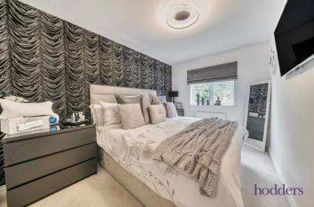 05a192f2-74cd-46a...