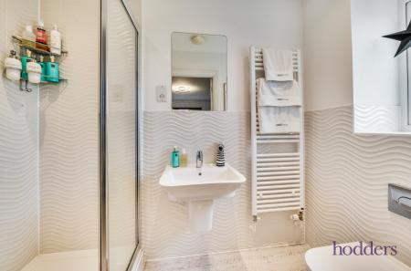 94c686c7-9294-40e...